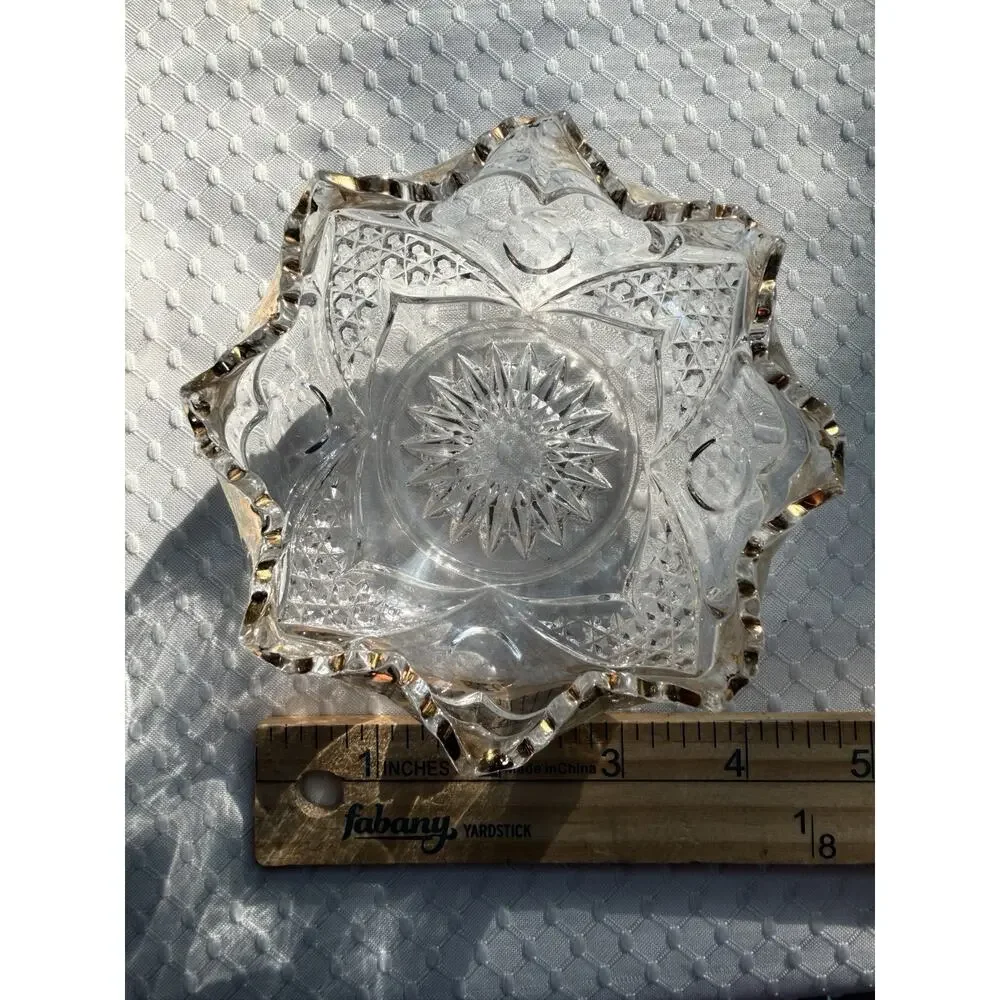 Vintage Clear Pressed Glass Heart Ruffled Candy Nut Trinket Bowl 4” Starburst